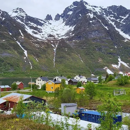 10 Person In Reinfjord-by Traum