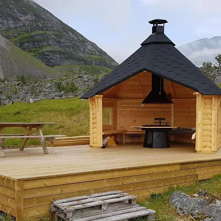 10 Person In Reinfjord-by Traum Spildra
